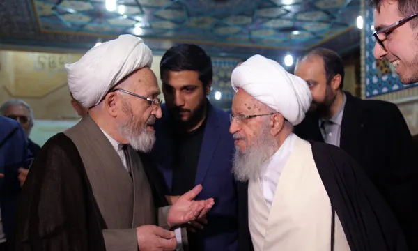 سه پیشنهاد آیت الله العظمی سبحانی برای حل مشکلات کشور/ بیانیه‌ی آیت الله العظمی مکارم شیرازی در زمینه حوادث اخیر کشور