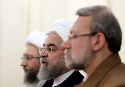 تصمیم مهم ارزی سران 3 قوه: پرداخت دلار به واردات کالاهای غیرضروری متوقف شد