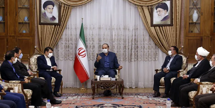 استفاده از افراد پاکدست نگرانی از بابت تخلفات اداری را از بین می‌برد