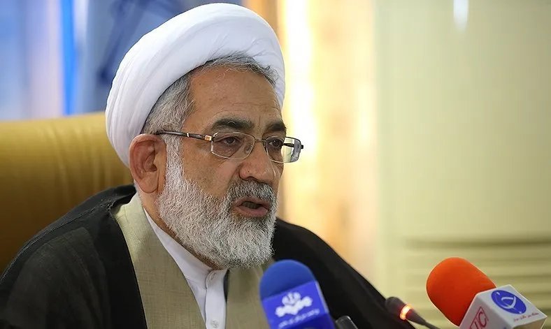 دادستان کل کشور: طراح اصلی اتفاقات اخیر، یک آمریکایی به نام مایکل اندریا است / او مسئول سابق مبارزه با تروریسم سازمان سیای آمریکاست / اتاق عملیاتی متشکل از سه ضلع آمریکا، صهیونیست و آل سعود برای این ناآرامی ها تشکیل شده بود