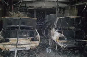 آتش‌سوزی 3 دستگاه خودرو در پارکینگ ساختمانی در تبریز/ 11 نفر نجات یافتند