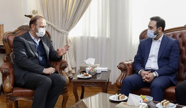 مسئولان، جوان گریز نباشند