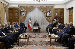 دولت موانع پیش روی فعالیت بخش خصوصی را برطرف می‌کند