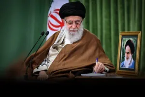 پیام تسلیت رهبر انقلاب در پی درگذشت حجت‌الاسلام مجتهد شبستری