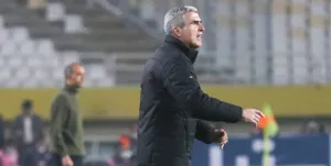 سولدو: تنش های زیادی در بازی بود که نباید ایجاد می شد/ بازیکنانی بیرون هستند که نمی توانند به ما کمک کنند