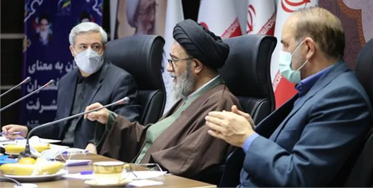 نمی توانیم نسبت به تبلیغ و گسترش فرهنگ مسموم وارداتی بی تفاوت باشیم
