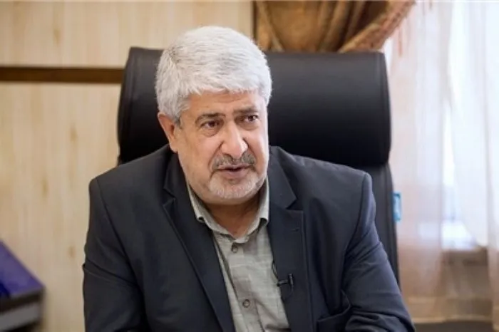 قوه قضائیه برای رفع موانع تولید در کنار دولت است