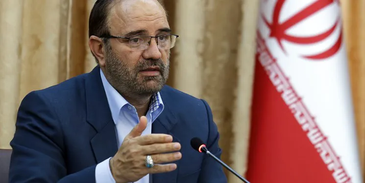 دانشجویان و استادان دانشگاه‌ها پرچمدار گام دوم انقلاب باشند