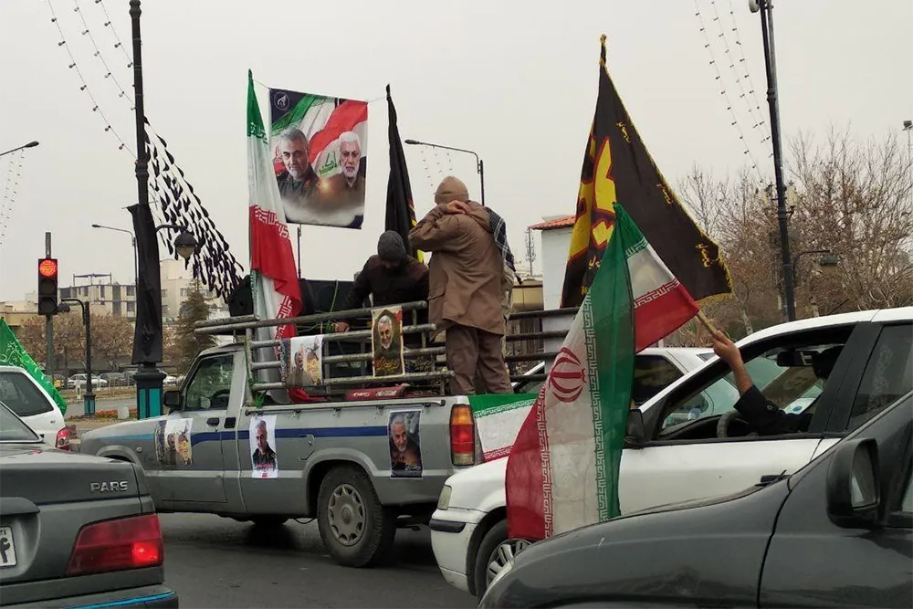راهپیمایی ۲۲ بهمن در شهرهای قرمز به صورت خودرویی برگزار می شود