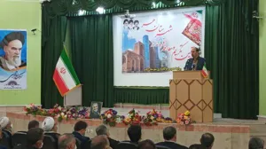 فرمانداران از ظرفیت نخبگان برای حل مشکلات استفاده کنند