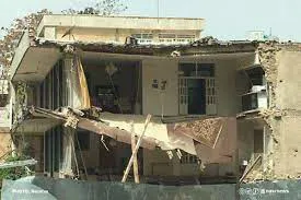 ریزش ساختمان سه طبقه در تبریز/ حضور عوامل امدادی در محل حادثه