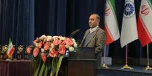 ۳۰ میلیون نفر در کشورهای اطراف از دسترنج مردم ایران استفاده می‌کردند