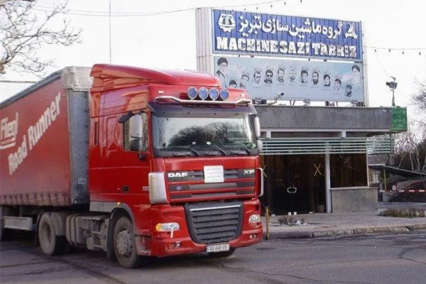 بررسی آخرین وضعیت ماشین سازی در نشست مشترک نمایندگان مجلس و وزیر اقتصاد