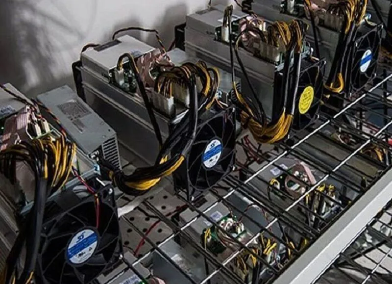 ۳۵۹۵ دستگاه استخراج رمز ارز غیر مجاز سال گذشته در تبریز کشف شد