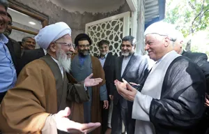 امام(ره)، شاگرد خوبی به نام ‌آیت‌الله هاشمی به جامعه، هدیه کرد / مرحوم هاشمی توفیق داشت که جامع کرامات را یکجا داشته باشد / شخصیت و خلق و خوی ایشان، حول محور اعتدال، شکل گرفته بود / نه زیر بار زور و ظلم رفت و نه به کسی ظلم کرد؛ شناسنامه او، باید حفظ شود