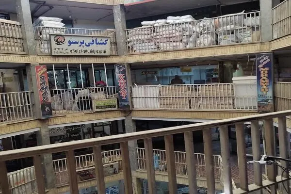 ارائه برگ اخطاریه به پاساژ سودمند تبریز در خصوص ایمنی، استحکام بنا و رفع سد معبر