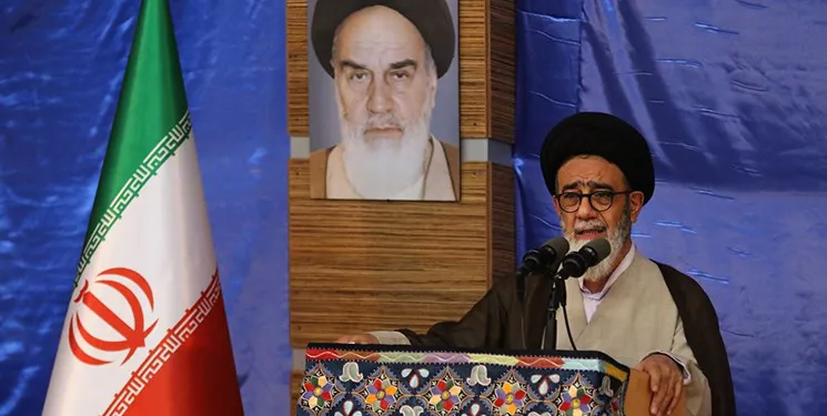 اختلاف بین فرمانداران و ائمه جمعه در دولت رئیسی قابل قبول نیست