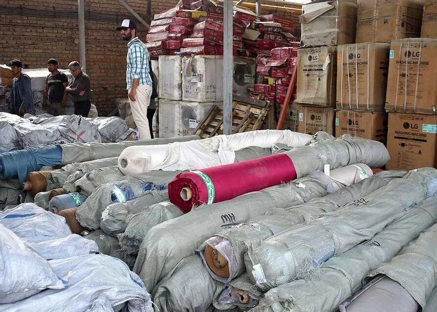 تعیین تکلیف کالاهای متروکه در انبارهای گمرک آذربایجان شرقی