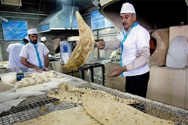 فروش اجباری نان‌های کنجدی تخلف است