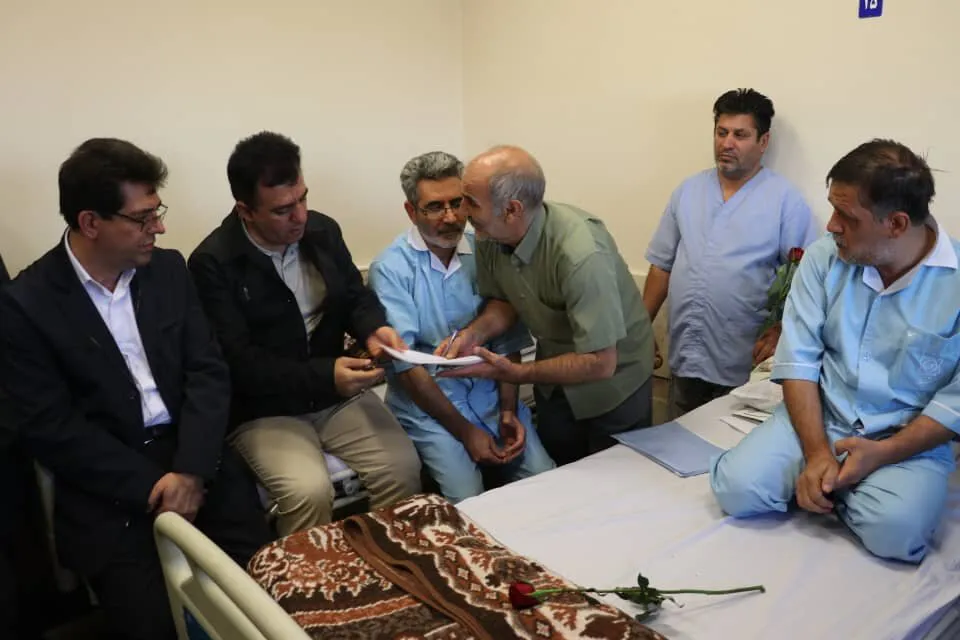 دیدار شهردار تبریز با جانبازان بستری در بیمارستان فجر