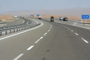 قاچاقچی مشروبات الکلی عامل پخش میخ‌های سه پر دراتوبان تبریز-زنجان