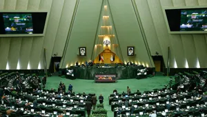 فاطمی‌امین کارت زرد گرفت/ مجلس از توضیحات وزیر صمت درباره افزایش قیمت خودرو قانع نشد