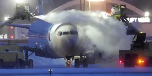 مرگ ۱۷ نفر و قطعی برق ۲ میلیون مشترک آمریکایی در پی توفان زمستانی