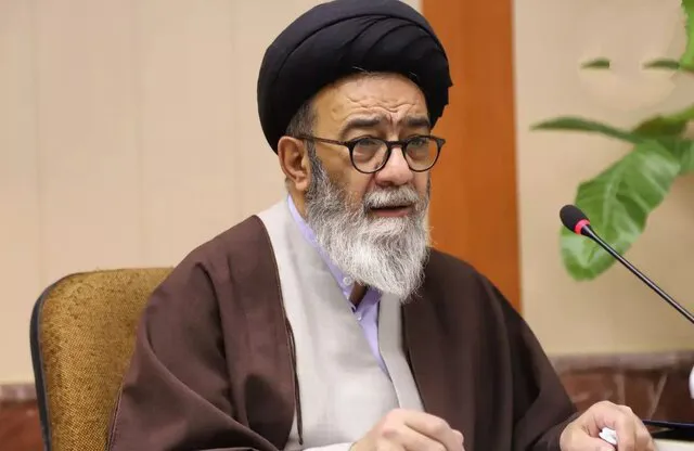 شهدای گمنام امروز پیام دفاع از ولایت را به کشور آورده اند