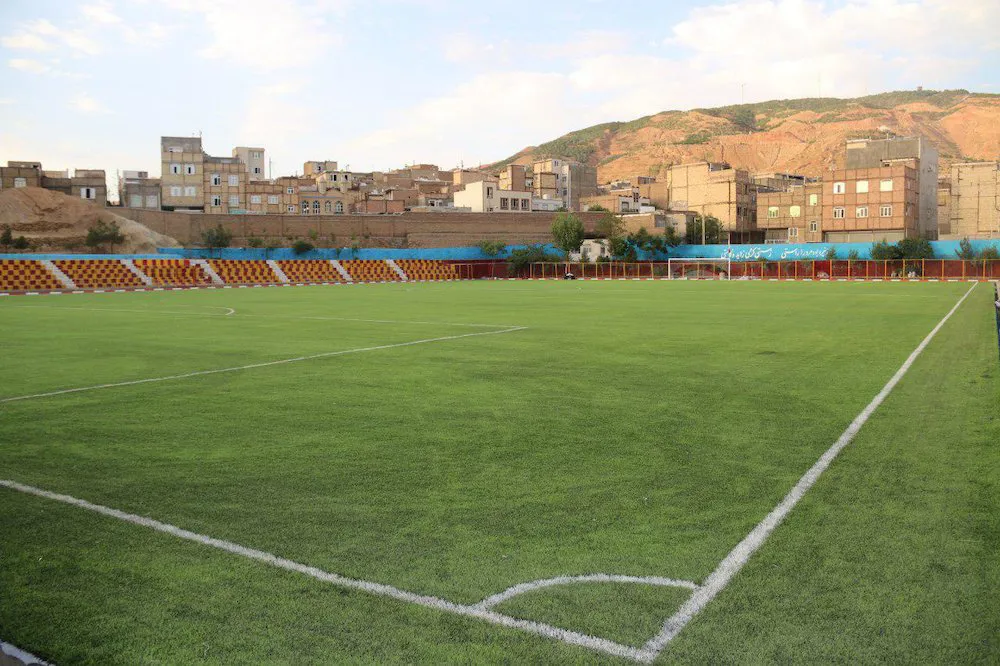 بهره‌برداری از دو زمین چمن مصنوعی در ایام‌الله دهه مبارک فجر