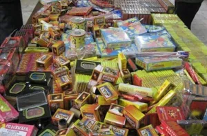 کشف ۷۰۰ هزار عدد مواد محترقه در آذربایجان شرقی