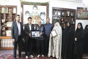 دیدار شهردار تبریز با خانواده شهیدان «محمدپور» و «محمدی»