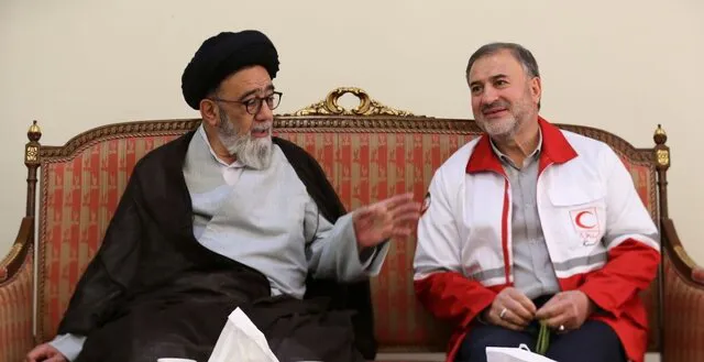 نیروهای جمعیت هلال احمر پر کار و ساعی هستند