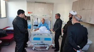 عیادت از بزرگ خیر مدرسه‌ ساز، حاج‌کریم مردانی‌ آذر