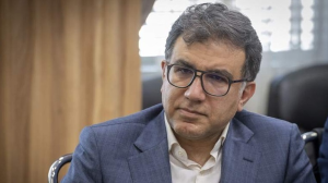 تکذیب شایعه فرار مدیر مالی سابق شرکت نفت؛ در تهران هستم