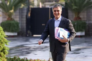 دلار ۷۰ هزار تومانی را تثبیت می‌کنیم