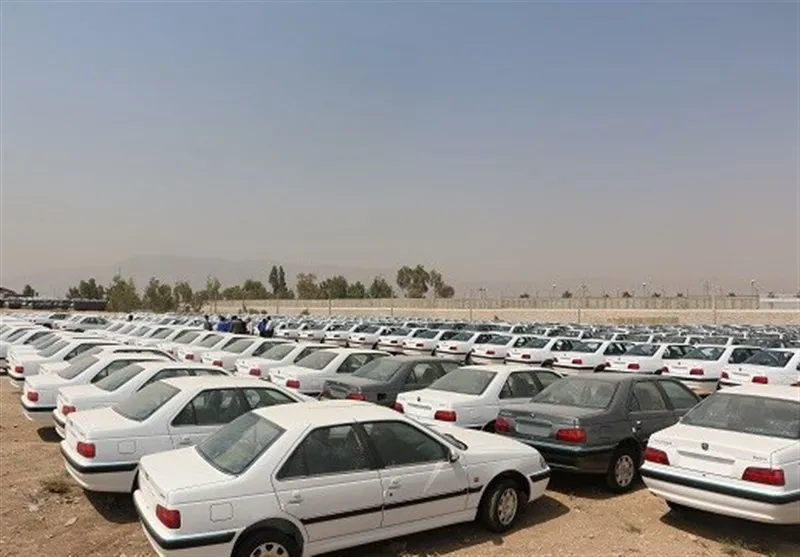 انبار احتکار بیش از ۸ هزار خودرو سمند در تبریز کشف شد