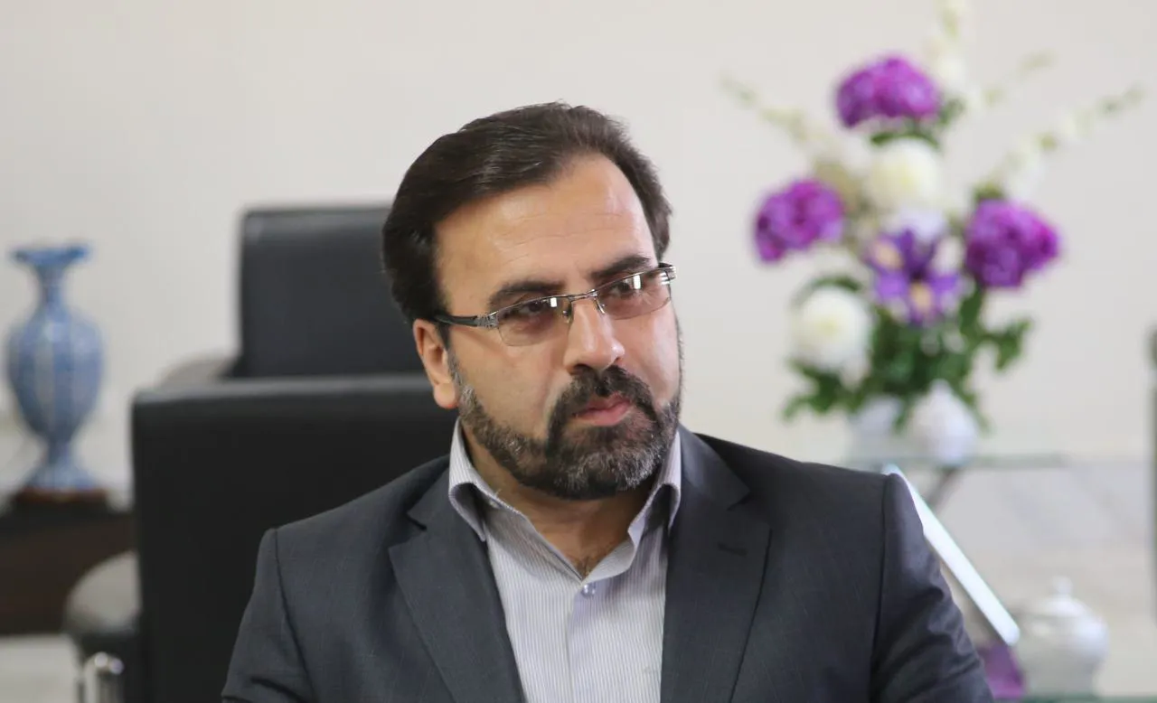 نمایش فیلم‌های جشنواره فجر در تبریز