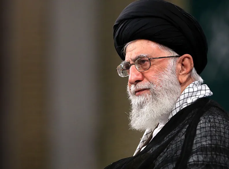 حل مشکلات اقتصادی و تامین نیازهای مردم نیازمند کار جهادی است/ سران قوا برای حل مسائل کلیدی اقتصاد تصمیم‌های عملیاتی بگیرند