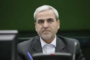 اهدای درختچه به شهروندان در آستانه سال نو