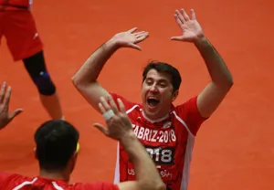 شهرداری تبریز نخستین پیروزی خود در لیگ برتر والیبال را کسب کرد