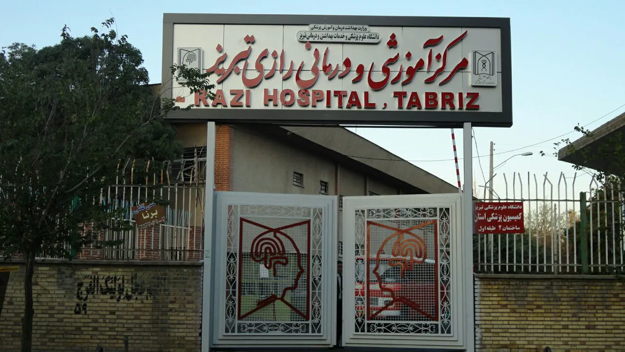توضیحات معاون دانشگاه علوم پزشکی تبریز در خصوص پرت شدن بیماری از طبقه دوم بیمارستان رازی