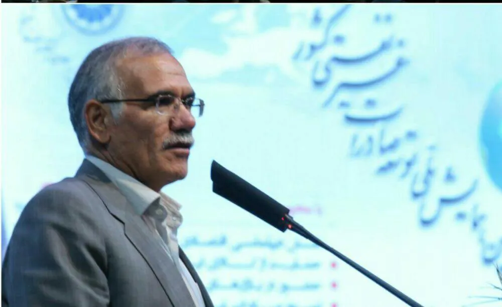 توسعه صادرات غیرنفتی، نیازمند دیپلماسی اقتصادی قوی است