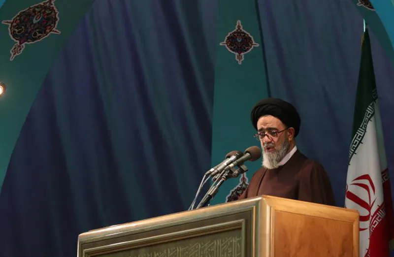 فضای مجازی ابزاری برای مقابله با جنگ نرم دشمنان است / رسانه ها امید را در جامعه ترویج دهند