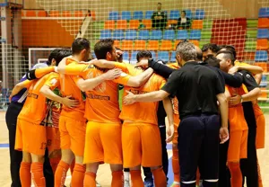 شکست سنگین مس سونگون مقابل فرش آرا در بازی تشریفاتی