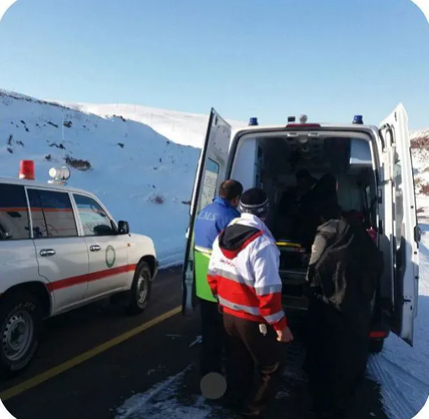 ماموران اورژانس سراب مادر باردار را نجات دادند