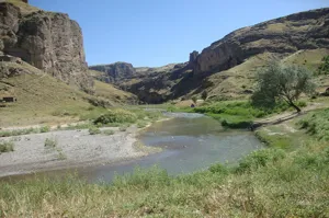 قلعه ضحاک هشترود منطقه شکار ممنوع اعلام شد