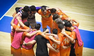 تساوی مس ورزقان در تبریز/ قهرمان لیگ برتر در اصفهان مشخص می شود