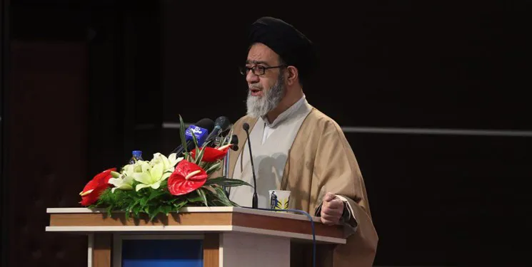 برای بزرگداشت فقط برگزاری مراسم کافی نیست و باید راه شهدا حفظ و تداوم یابد