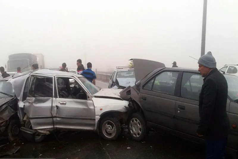 تصادف زنجیره ای در اتوبان پیامبر اعظم 15 مصدوم برجا گذاشت