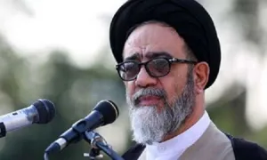 روحانیون باید دل های جوانان را به سوی خدا جذب کنند